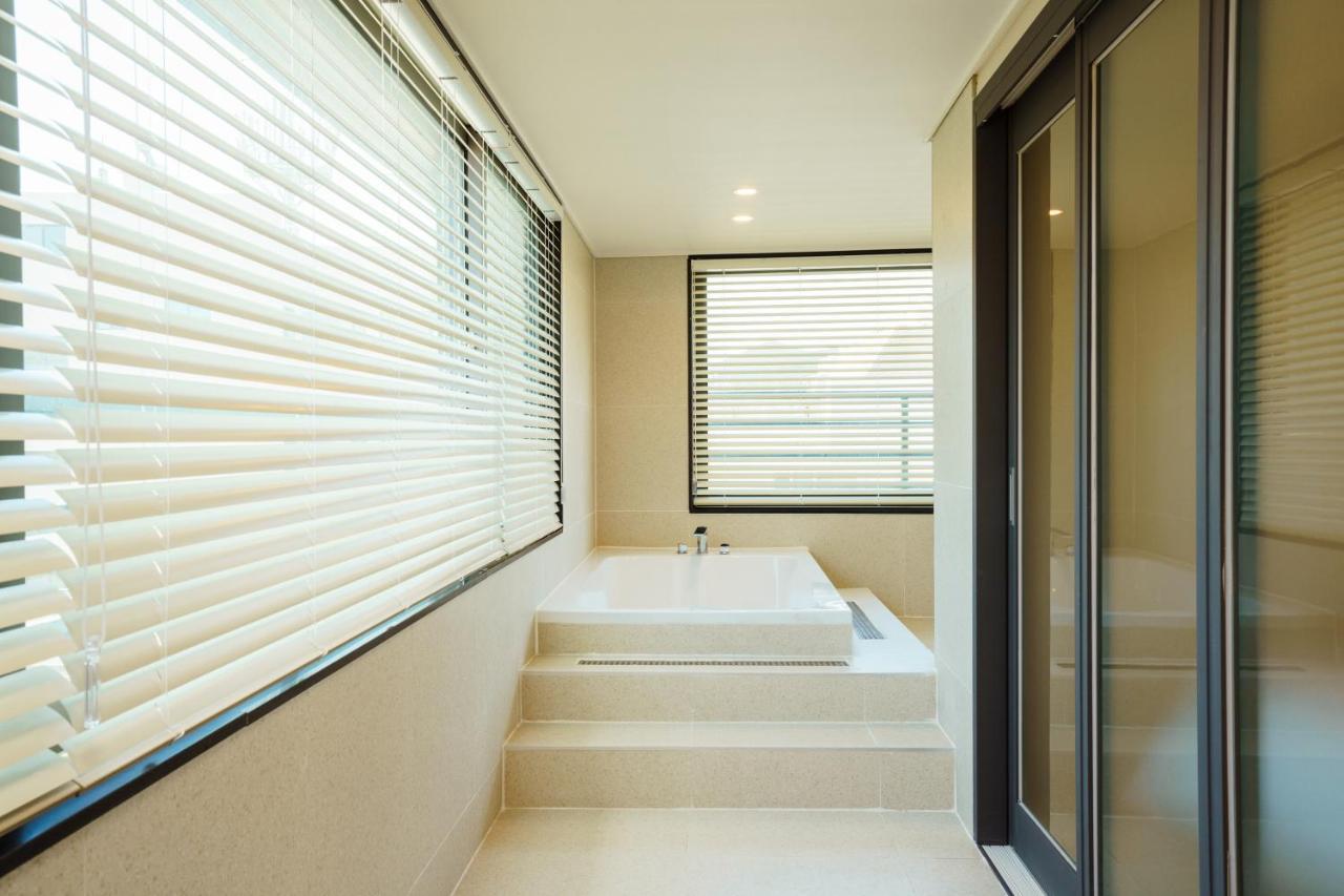 Hotel Pico Tongyeong Eksteriør billede